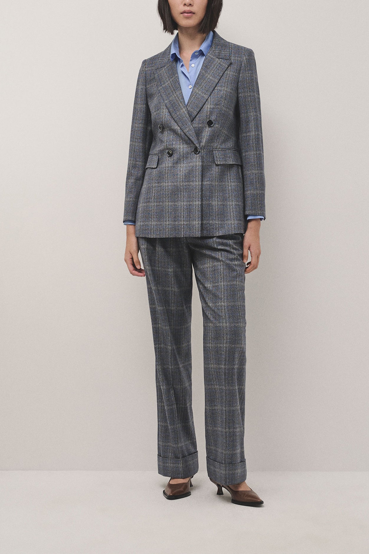 Grey and blue wales check wool tailored pants with rolled-up hem