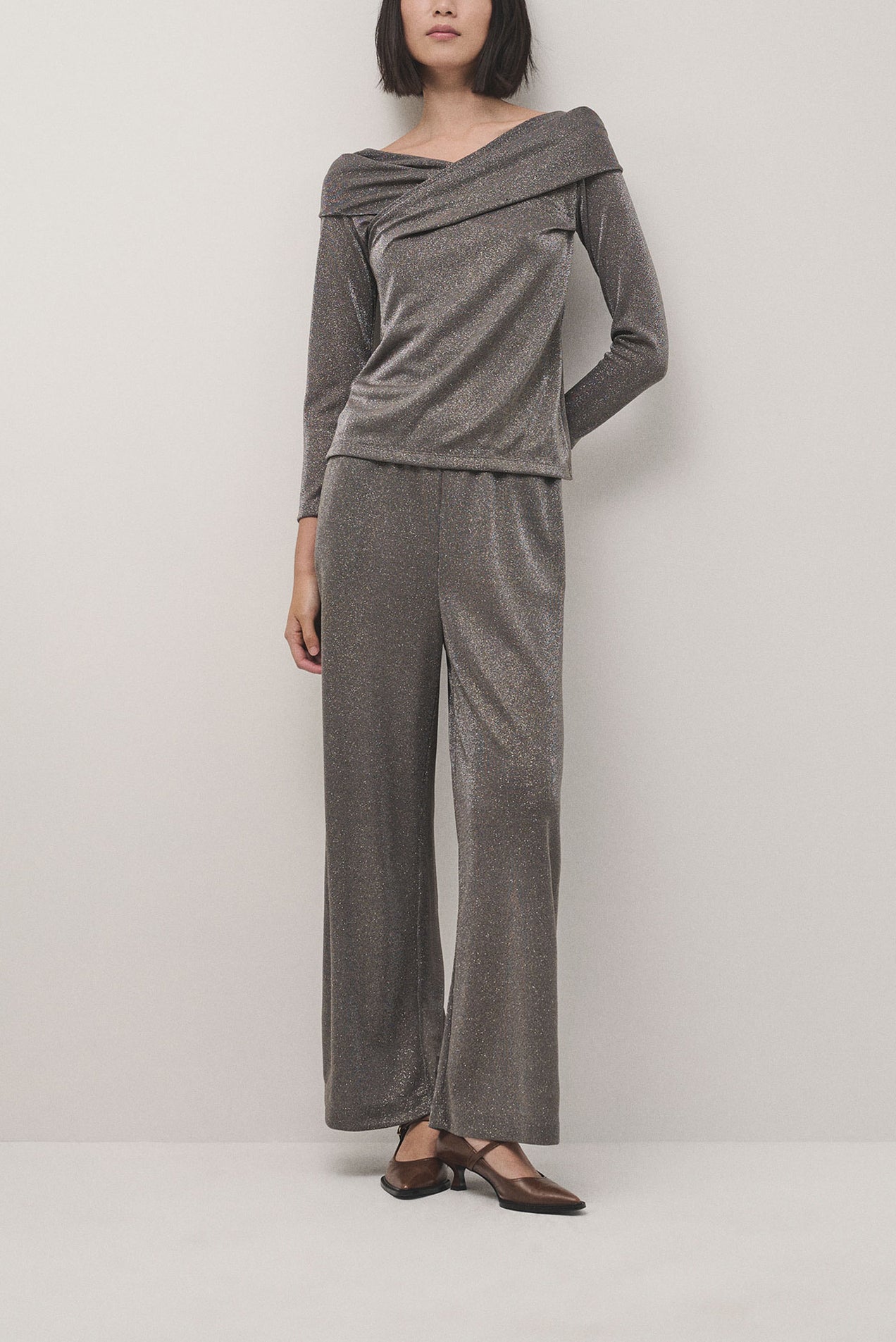 Gray shiny knitted wide trousers