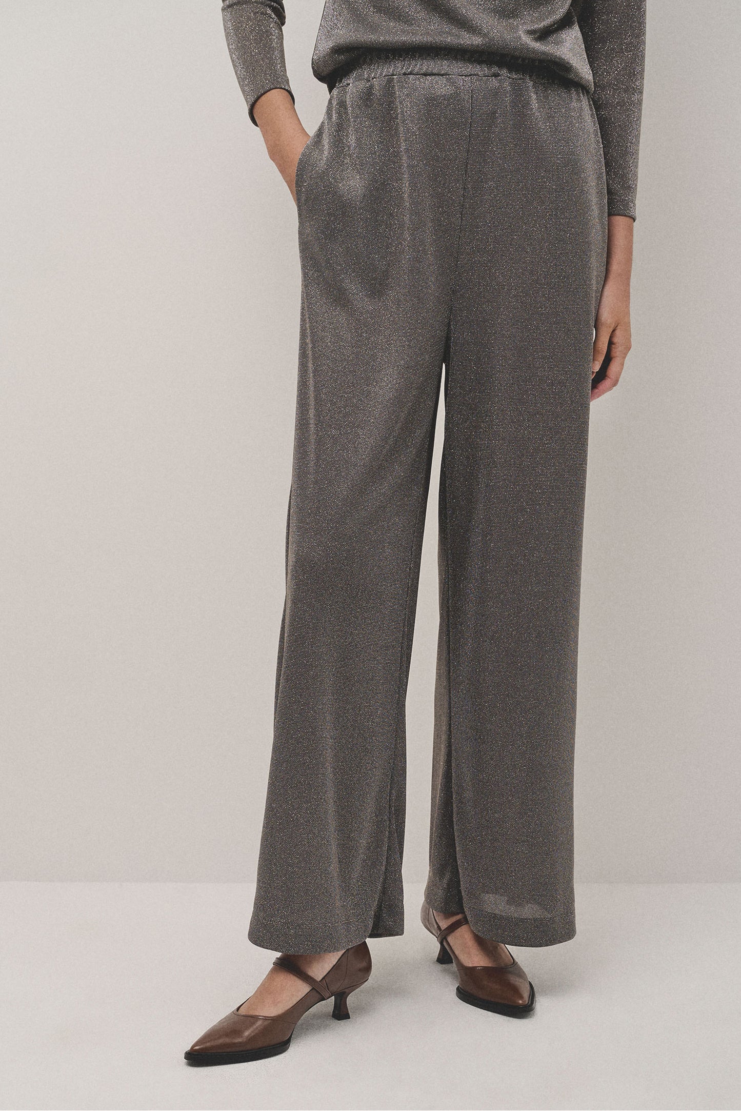 Gray shiny knitted wide trousers