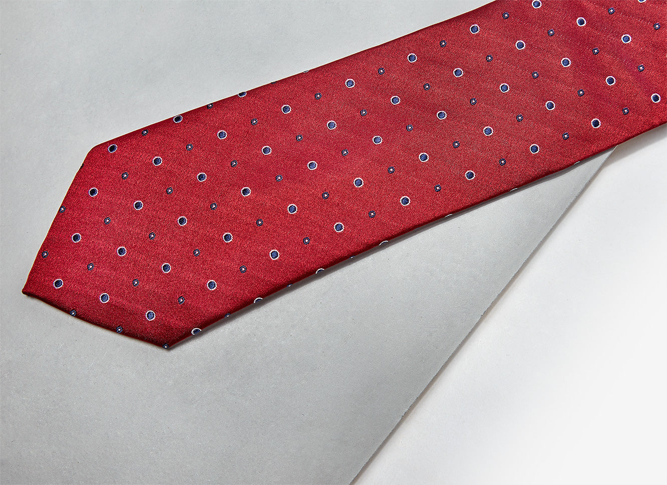 Red Mulberry Silk Tie With Polka Dot