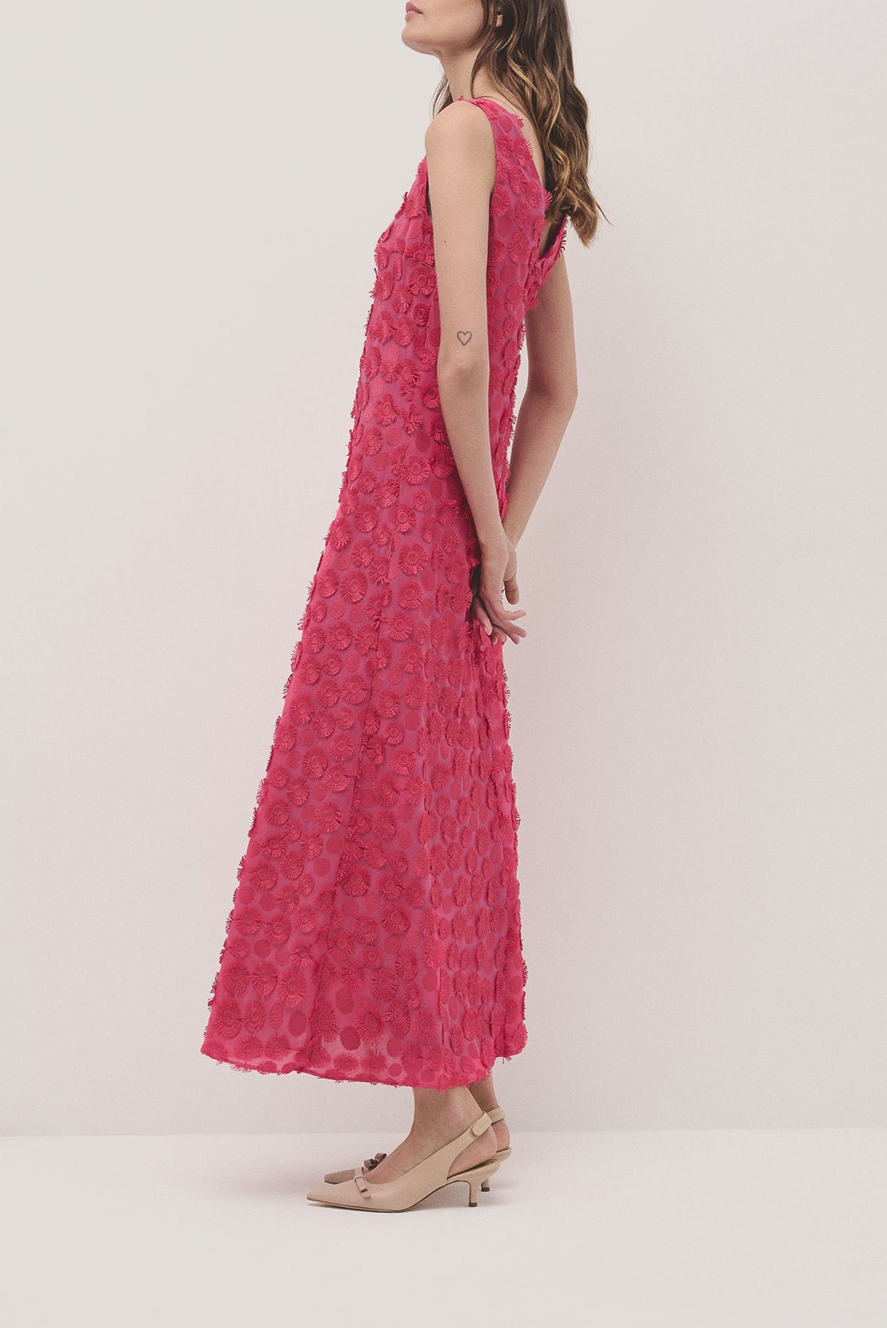 Raspberry sleeveless fil coupé midi dress