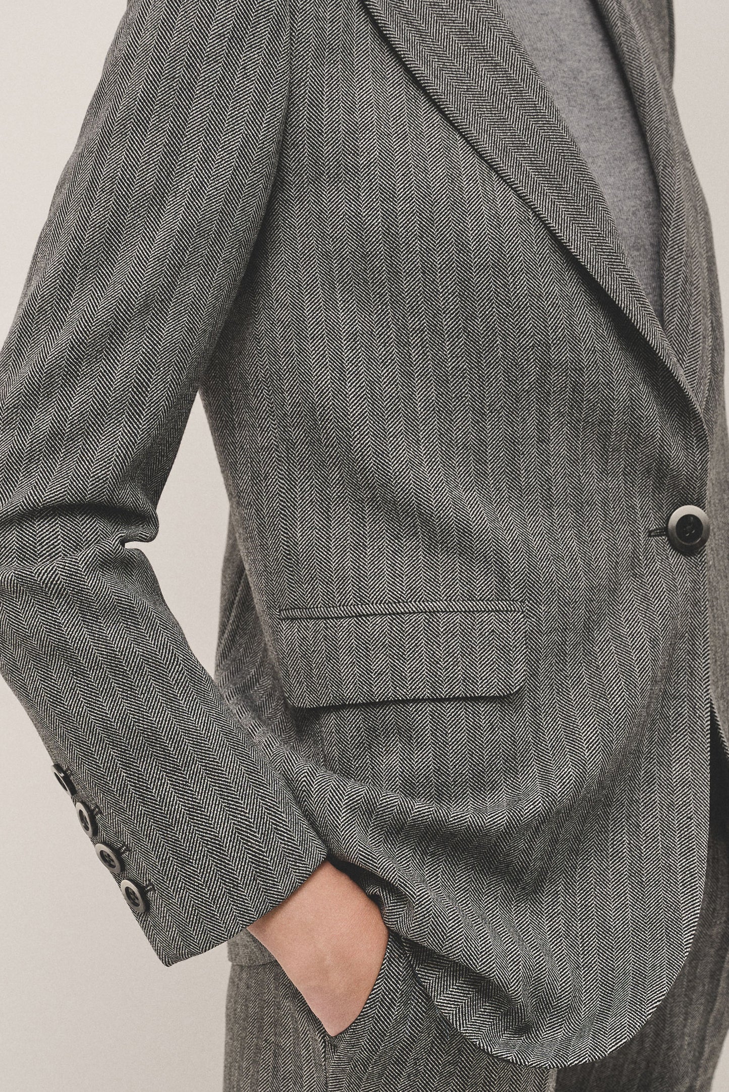 Marengo grey herringbone blazer with one button