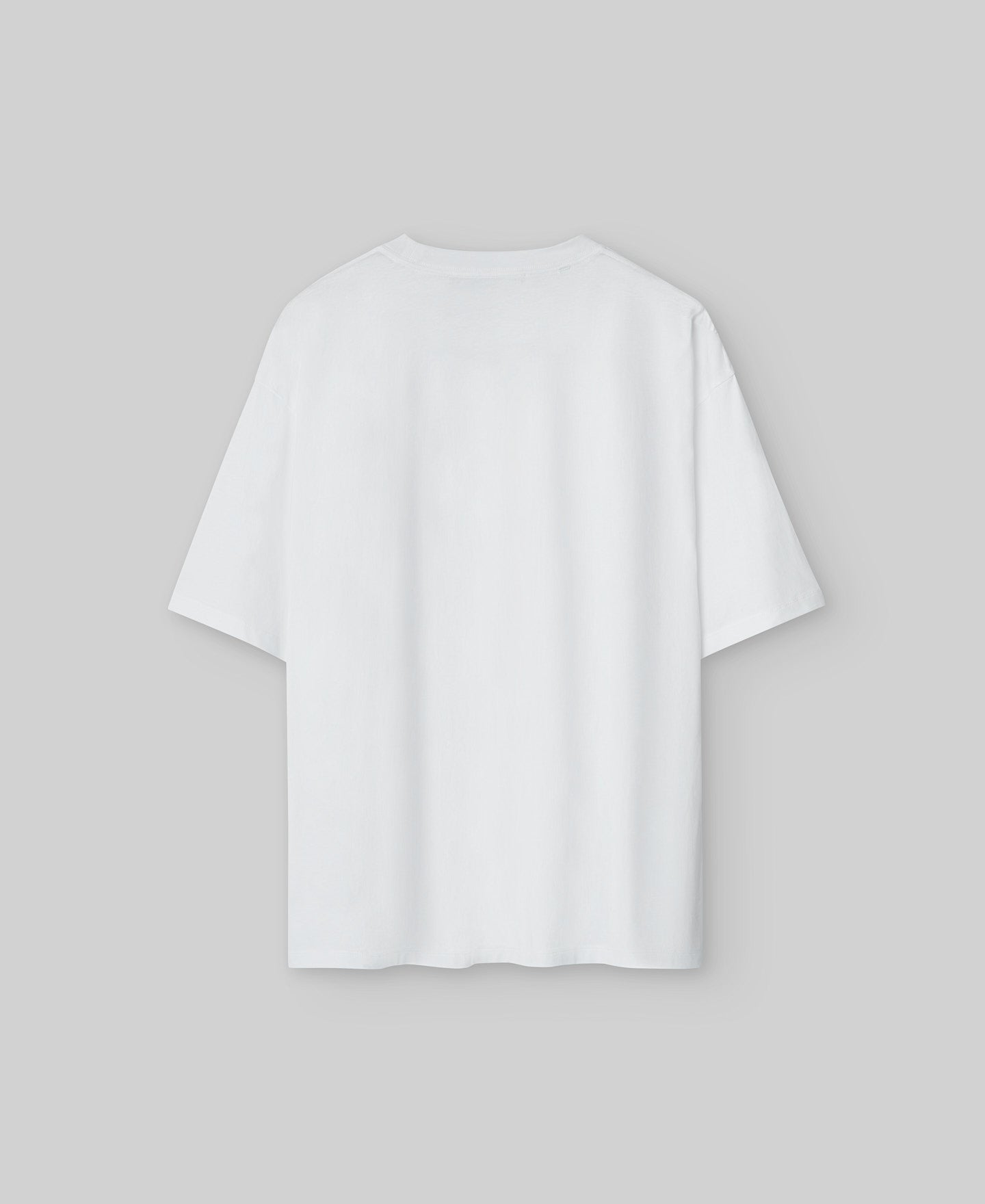 White T-shirt with contrasting logo man in white