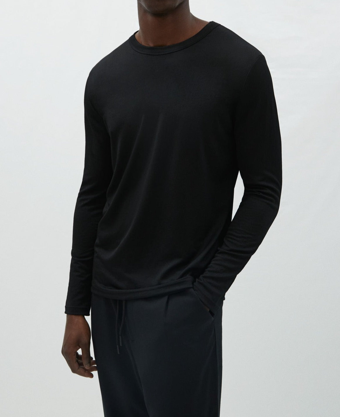 Black Long Sleeve T-Shirt In Wrinkled Fabric