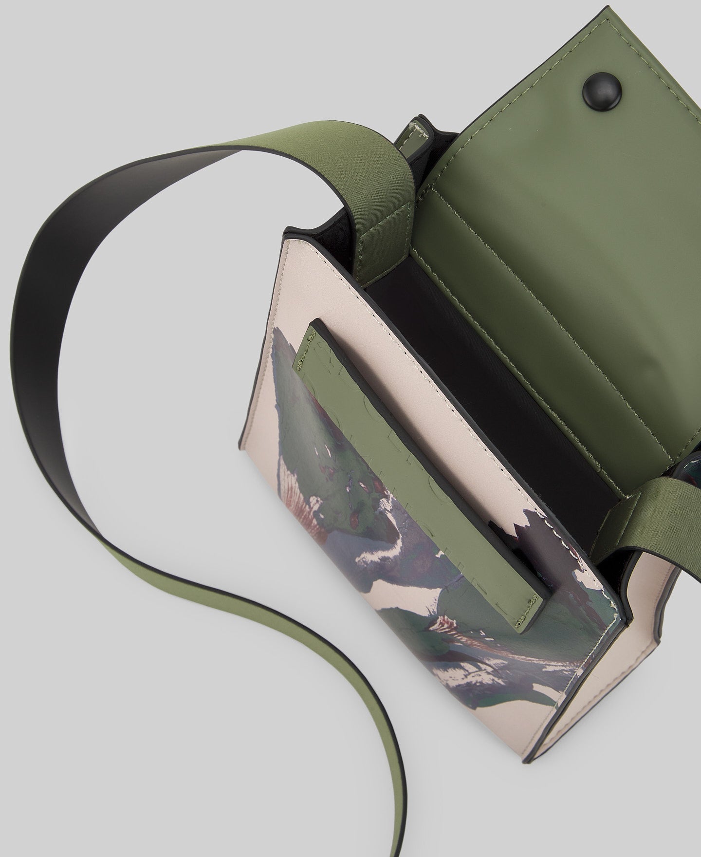 Small rectangular crossbody woman in green