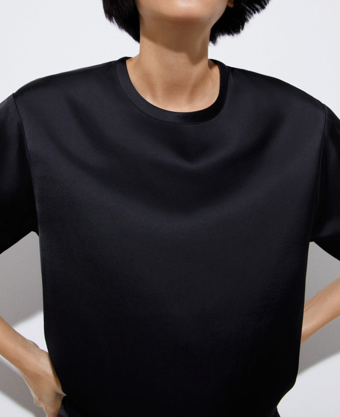 Black Round Neckline Viscose T-Shirt