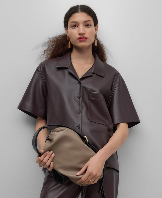 Non-Leather short sleeve shirt woman in chocolate