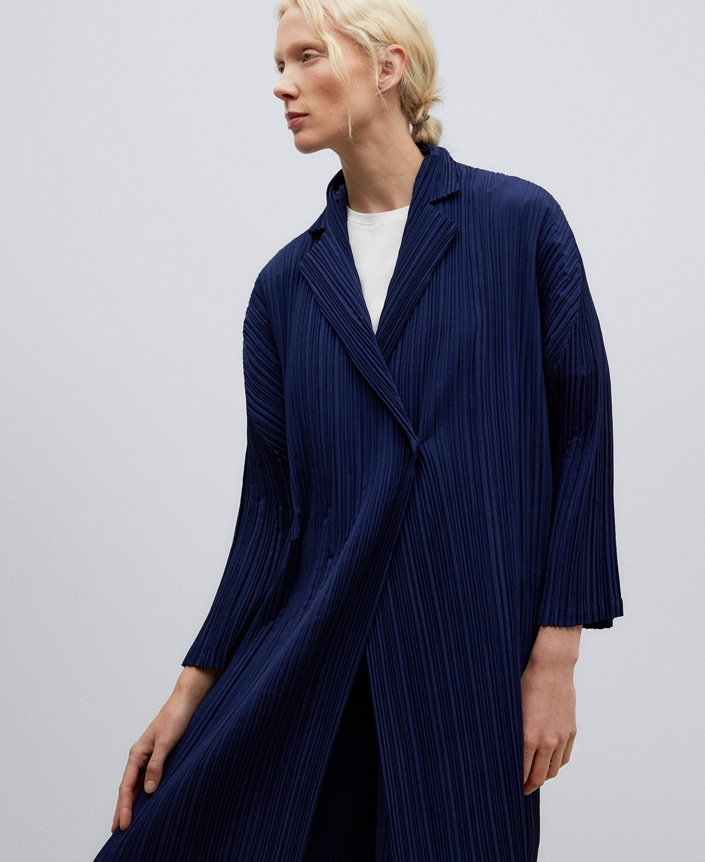 Navy Blue Navy Blue Crinkle Long Jacket