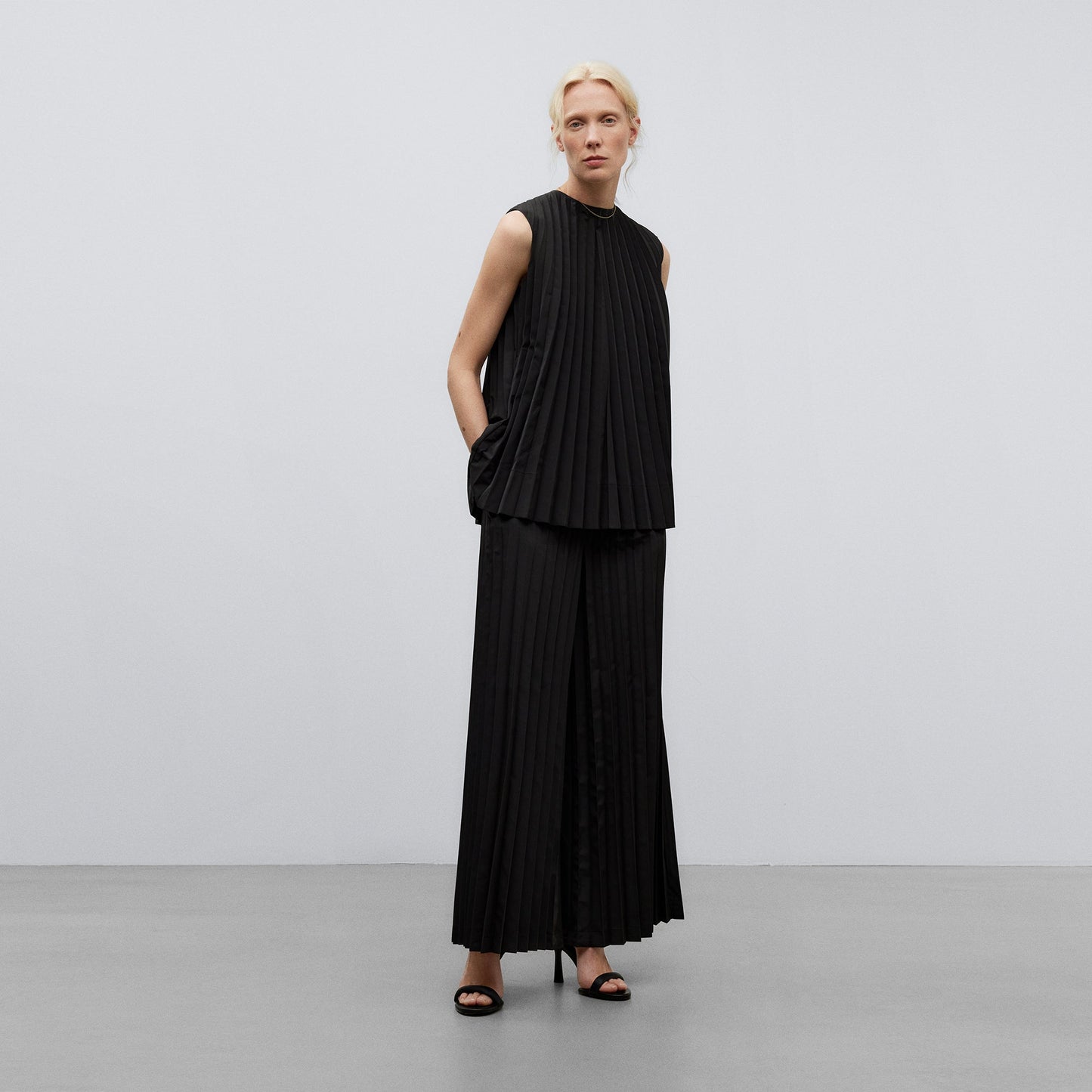 Black Black Pleated Palazzo Trousers