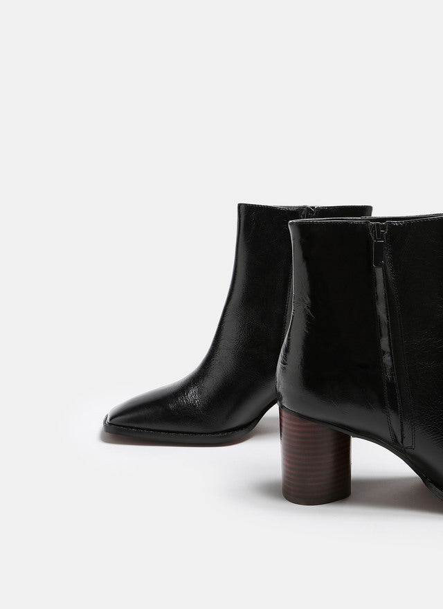 Black Bovine Leather Ankle Boots