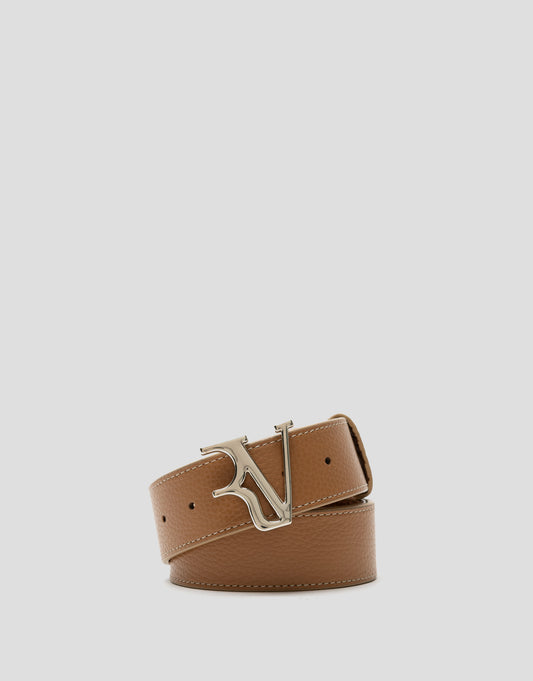 Camel leather belt with raw stitching