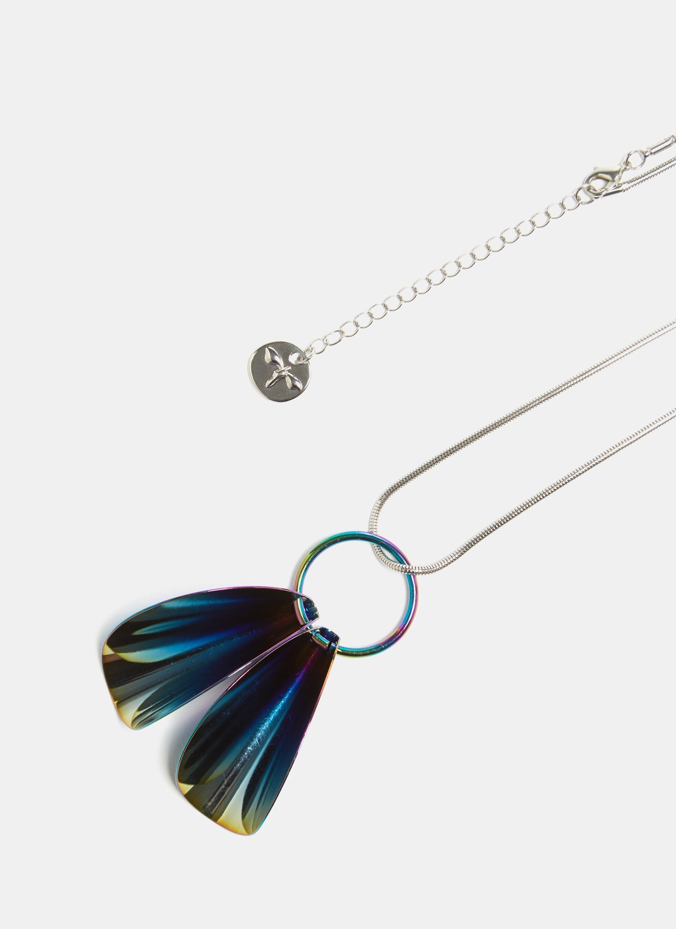 Multicolor Necklace With Iridescent Metal Pendant