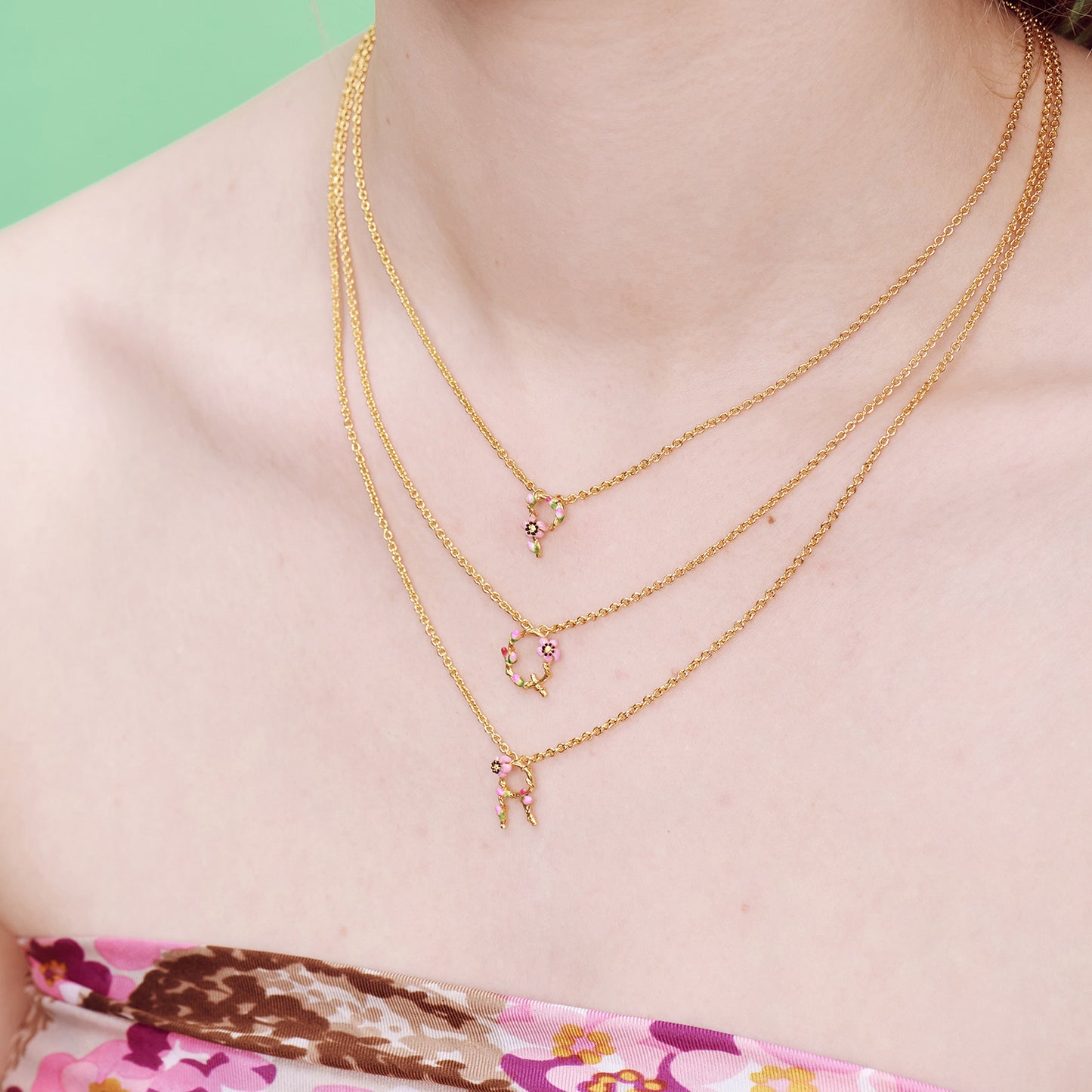 Letter P Extraordinary Necklace | AOAB3161