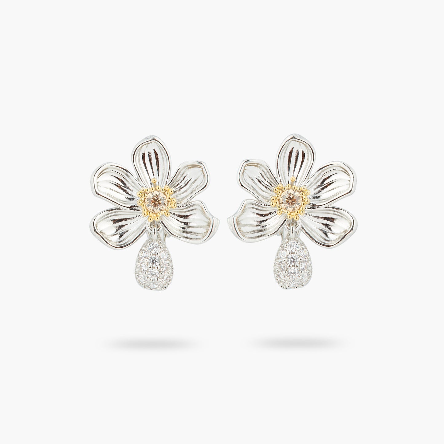 Daisy And White Crystal Studded Petal Earrings | ASAM1031