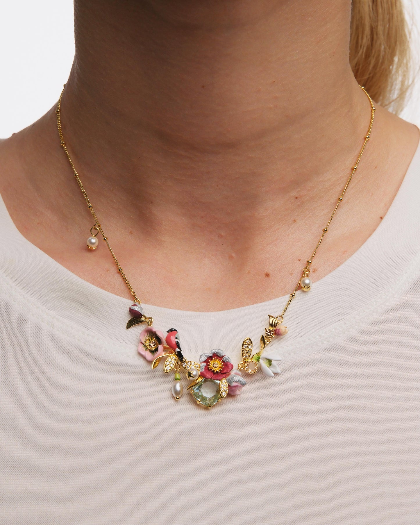 Hellebore Flower & Bullfinch Statement Necklace | AUVH3011