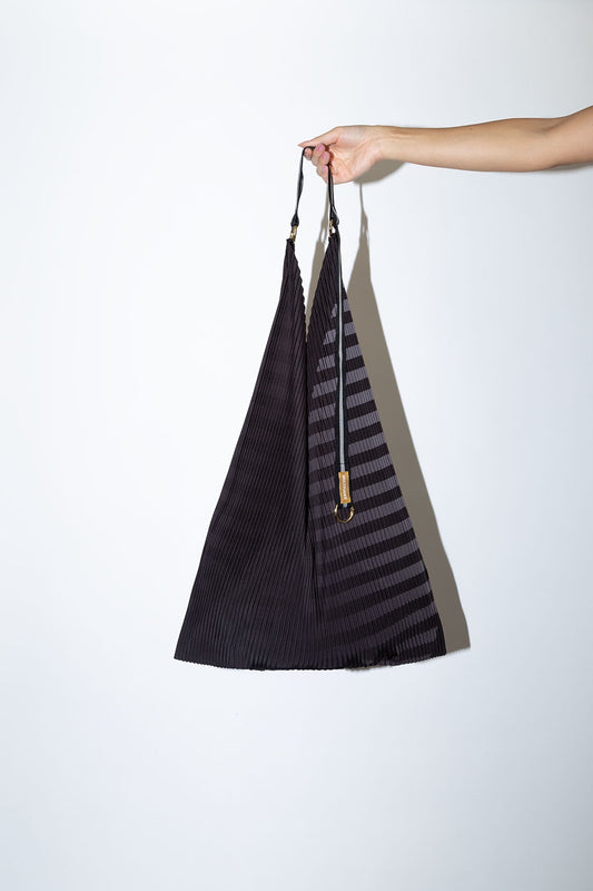 Claudia Black Pleated Y Bag