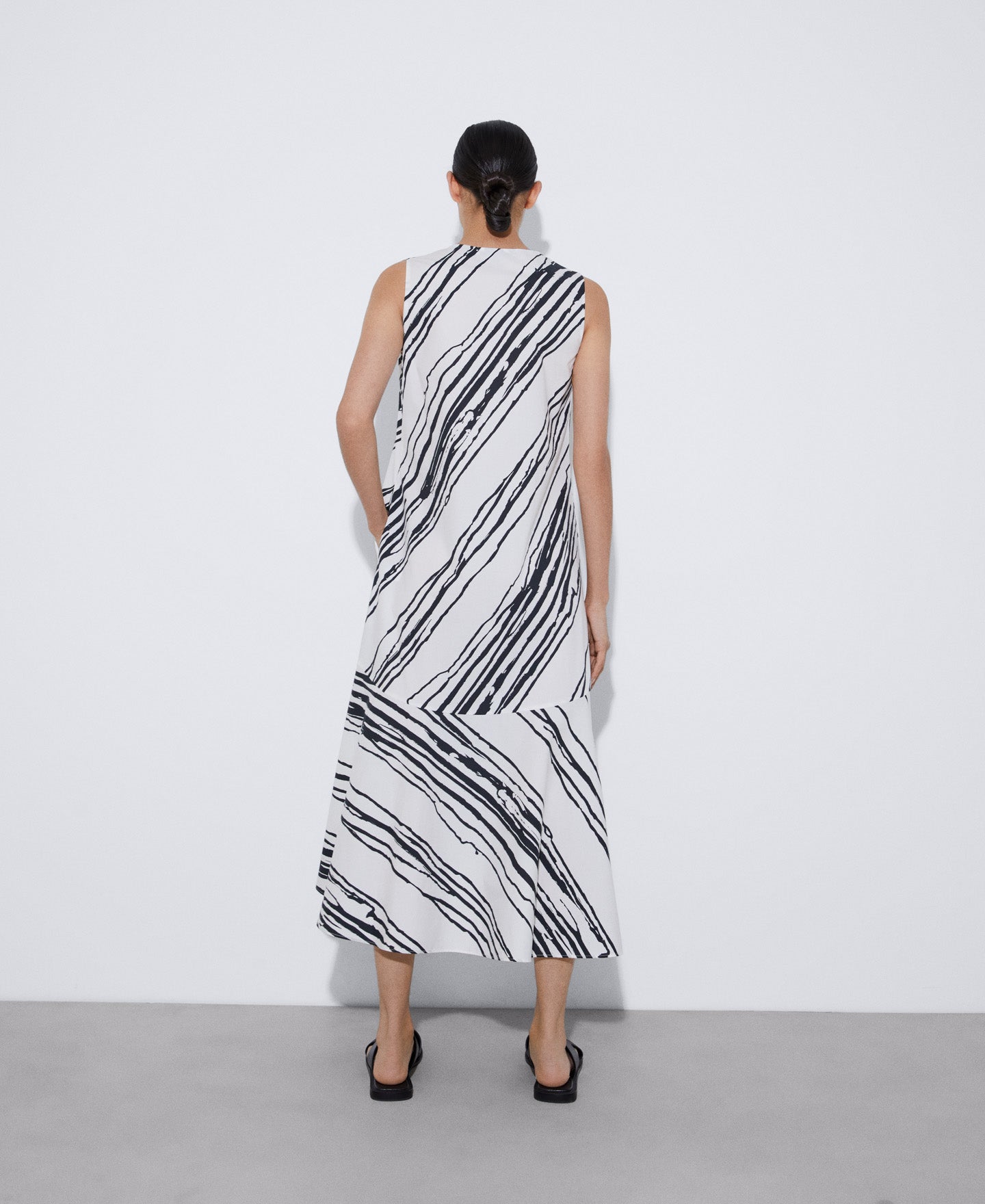 Women Dress | Black And White Printed Dress In Responsible Cotton by Spanish designer Adolfo Dominguez