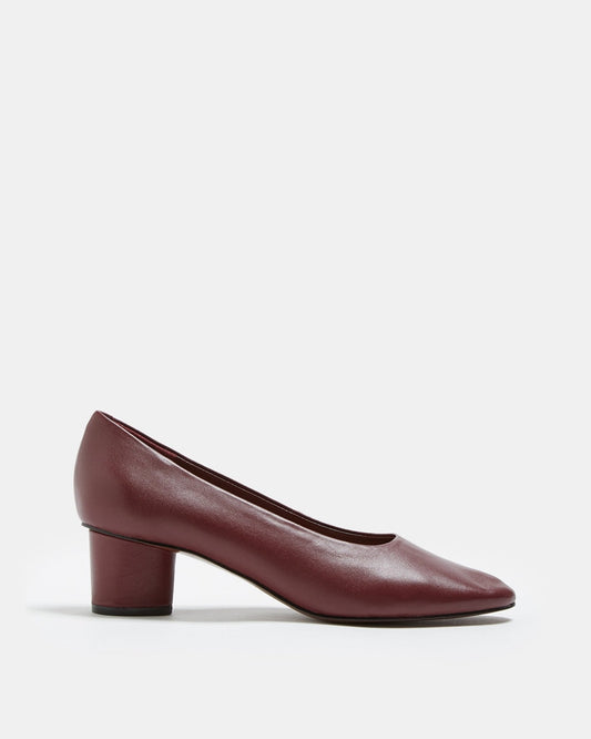 Women Shoes | Burgundy Heeled Shoes With Rounded Toe by Spanish designer Adolfo Dominguez