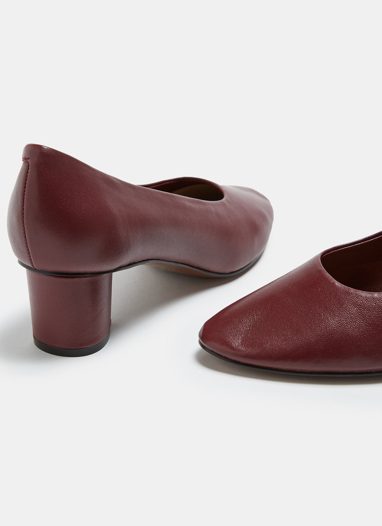 Women Shoes | Burgundy Heeled Shoes With Rounded Toe by Spanish designer Adolfo Dominguez